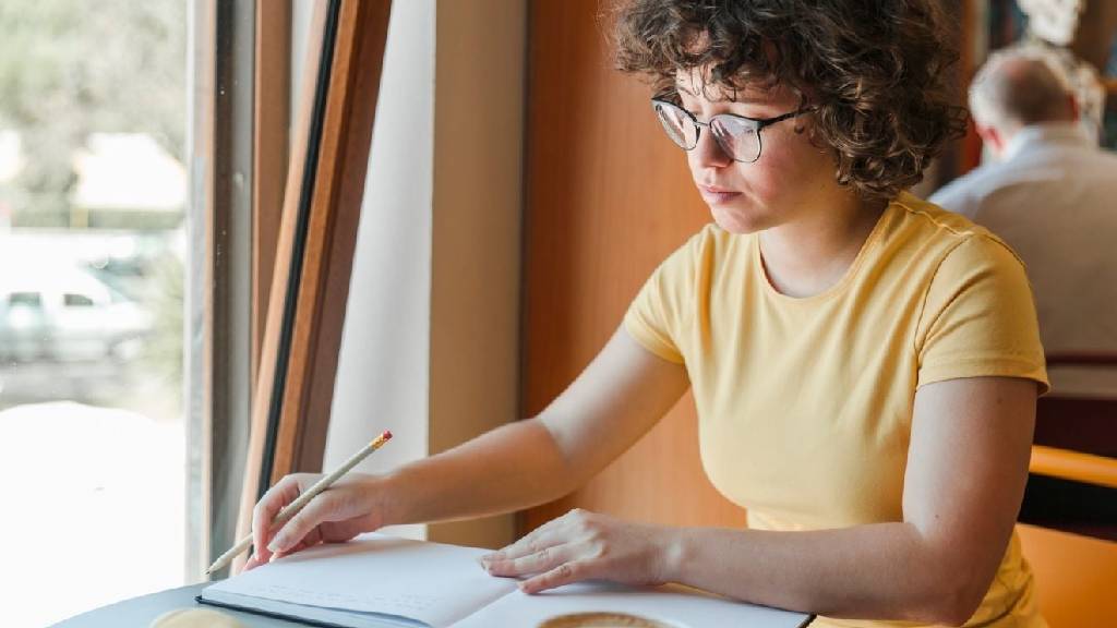 Concursos no ES têm mais de 500 vagas e salários de até R$ 10 mil