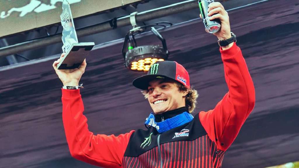 Bruno Crivilin faz história na estreia no Mundial de Rally Raid e leva o Brasil ao pódio no Desafio Ruta 40