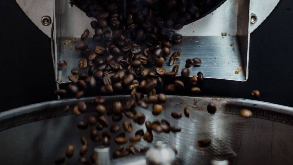 Preço global do café cai a menor patamar em 2 anos, mas El Niño pressiona