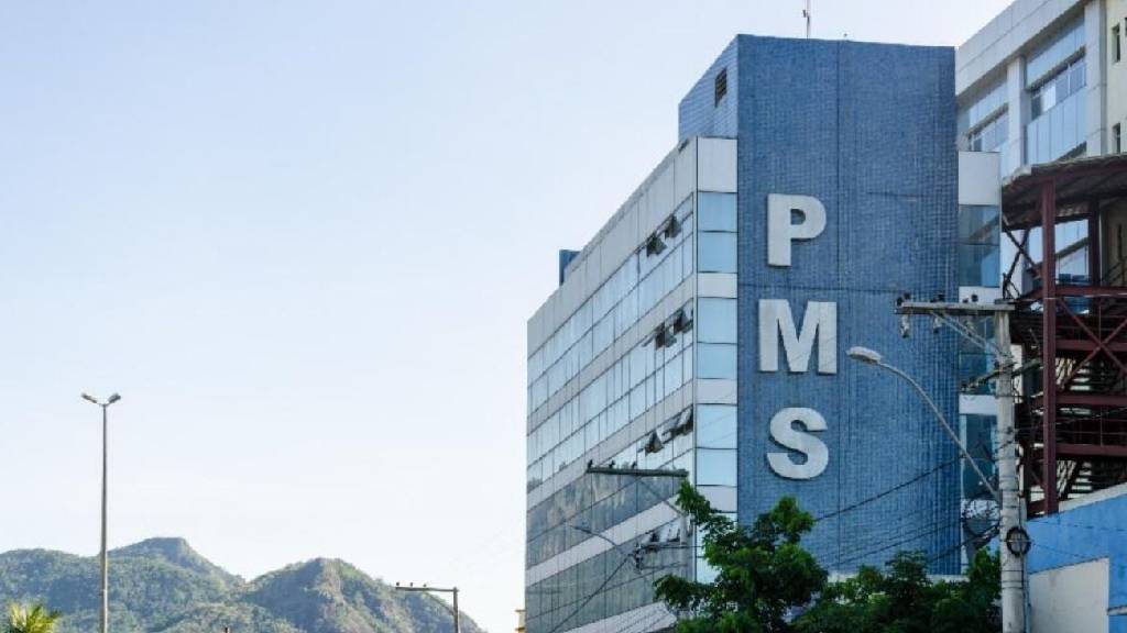 Serra abre seleção para médicos de 13 especialidades; veja quais