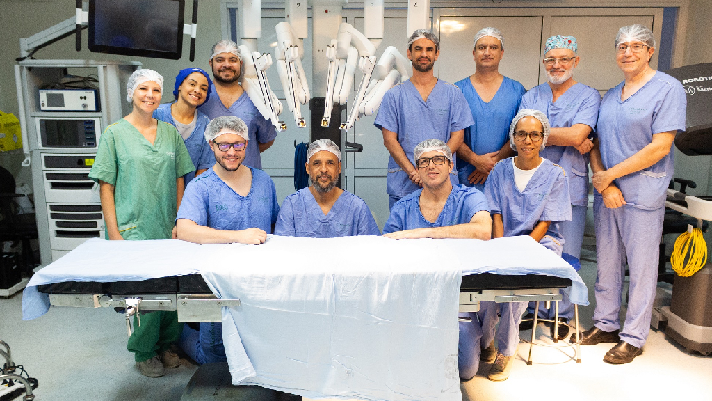 Rede Meridional celebra seis anos da cirurgia robótica com 1.845 procedimentos e sequência de marcos inéditos no ES
