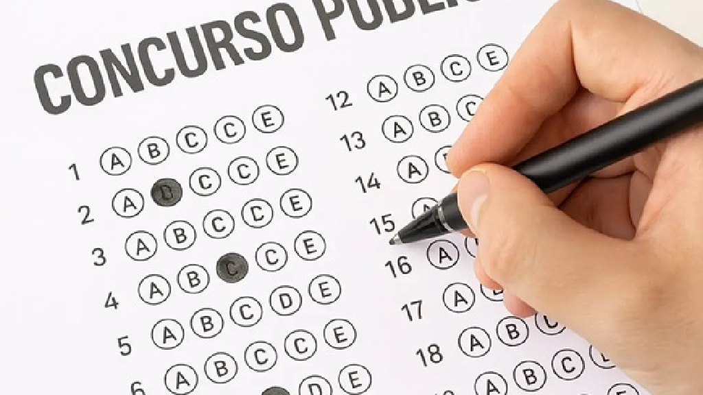 15 concursos abertos no ES com salários de até R$ 13.358