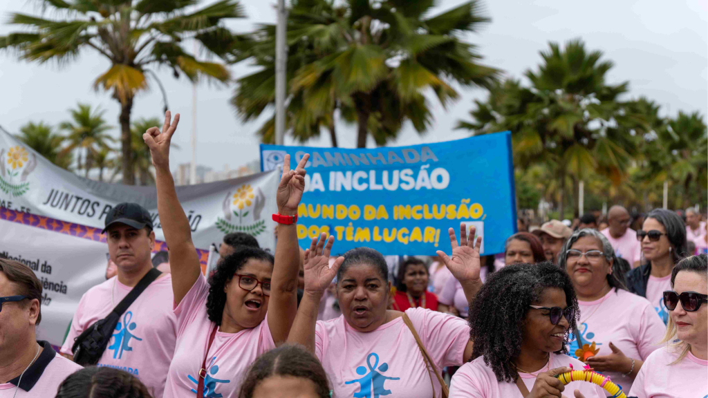 Caminhada da Inclusão dá voz às pessoas com deficiência